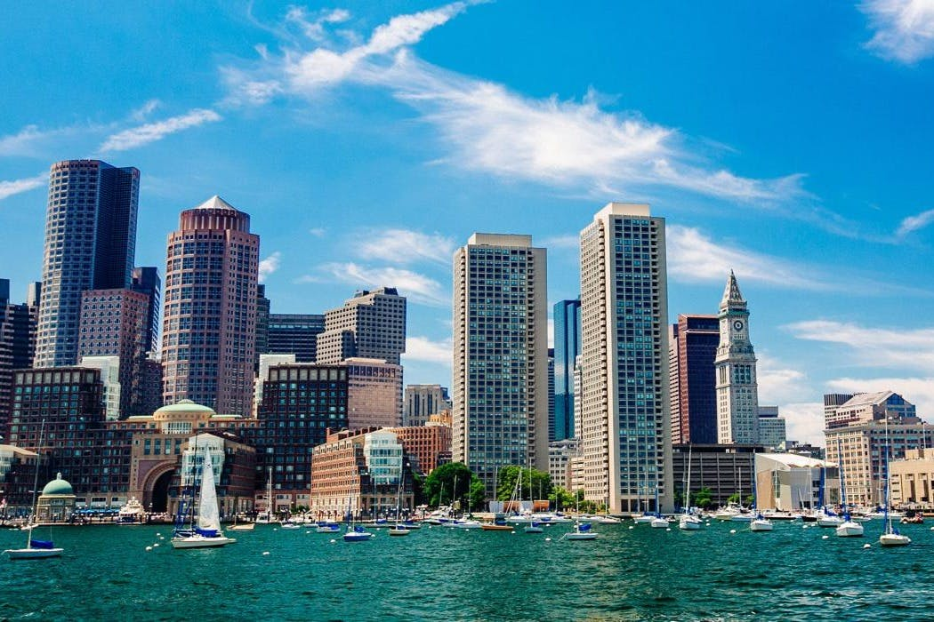 Boston: Small Group Guided Tour + Boston Cruise/New England Aquarium Entry - Photo 1 of 5